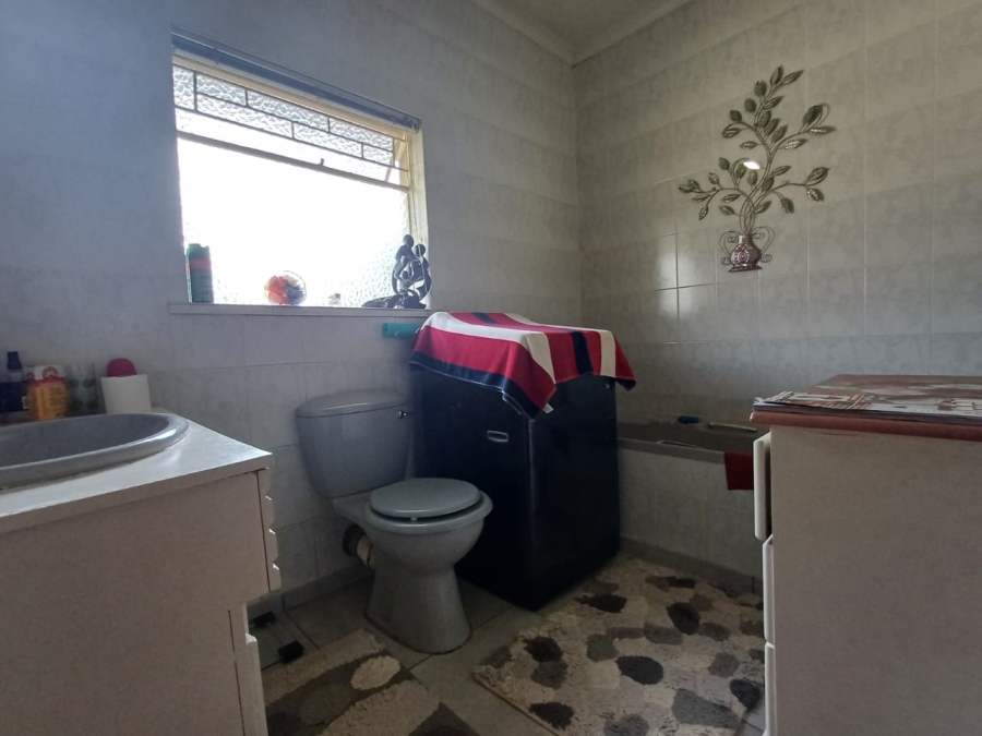 3 Bedroom Property for Sale in Flamwood North West